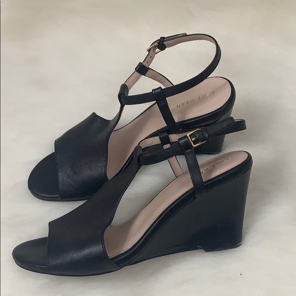 Stunning Cole Haan Black Maddie Wedges - Picture 2 of 8